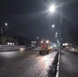 Подрядные организации продолжают работы по содержанию городских территорий в Петропавловске-Камчатском 4