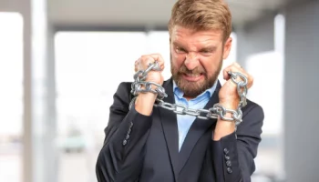 Взят под стражу за преступление против несовершеннолетнего житель Елизовского района Камчатки