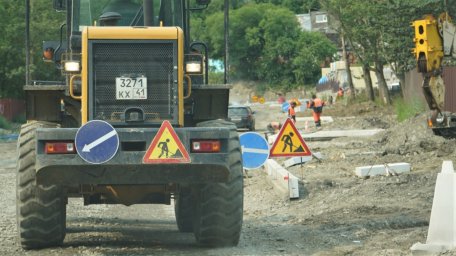 В столице Камчатки ремонт участков магистральных дорог идет  в соответствии с графиком 3