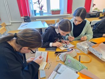 Детей из отдаленных сел знакомит со сферой ИТ мобильный технопарк «Кванториум–Камчатка» 0