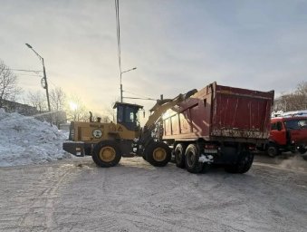 Дорожные службы проводят комплексную уборку снега в Петропавловске-Камчатском 7
