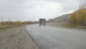Завершается афсальтирование дороги до села Пинчево на Камчатке