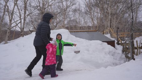 Воспитанники Дома ребёнка посетили питомник ездовых собак на Камчатке 8