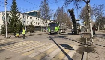 Фрезерование дорожного полотна началось на улице Ленина в Елизове на Камчатке