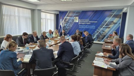 Усилить контроль за графиком выполнения и качеством работ по благоустройству поручил глава столицы Камчатки 0
