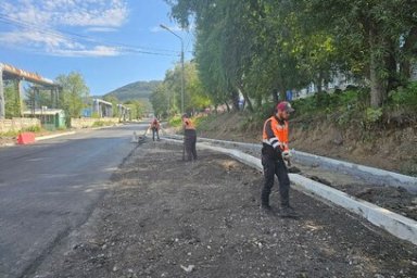 В столице Камчатки ремонт дороги на Солнечной отстает от графика. Подрядчик уверяет, что сдаст объект в срок 3