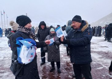 Непогода не помешала провести праздничный митинг в честь 10-летия воссоединения Крыма с Россией 0