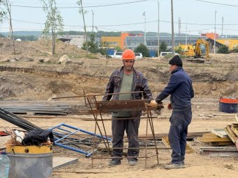 Министр Фирстов оценил ход работ в микрорайоне Северном в Петропавловске-Камчатском 10