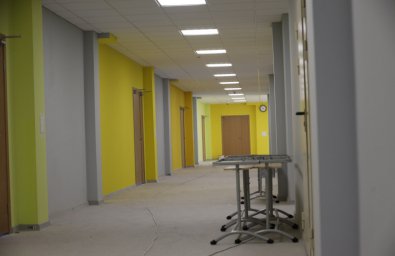 Близится к завершению строительство нового учебного корпуса в Елизовской средней школе № 1 на Камчатке 7