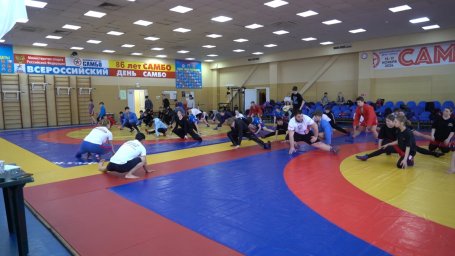 Восьмикратная чемпионка мира по самбо провела открытую тренировку в Петропавловске-Камчатском 5