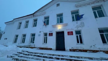 Ход капитального ремонта школы № 2 в Вилючинске проинспектировал губернатор Камчатки