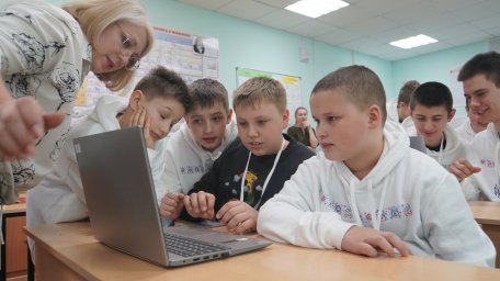 Ребята из города Светлодарска встретились со школьниками из Петропавловска-Камчатского 0
