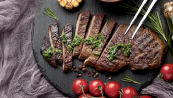 Несерьезно &laquo;напроказничал&raquo; с мясом ветврач на Камчатке