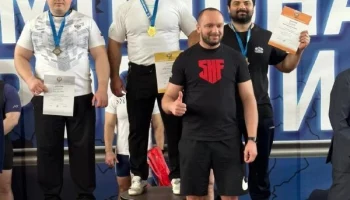 Две награды на чемпионате России завоевал пауэрлифтер с Камчатки Две награды на чемпионате России завоевал пауэрлифтер с Камчатки