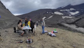 Сташеклассники из 7 регионов приняли участие в соревнованиях по исследованию труднодоступных ландшафтов Земли на Камчатке