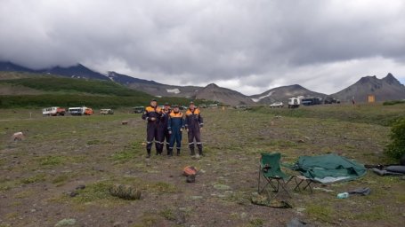 Камчатские спасатели будут обеспечивать безопасность при массовом восхождении на Авачинский вулкан 2