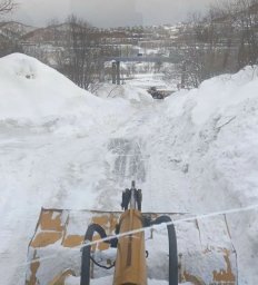 Круглосуточная уборка снега продолжается в Петропавловске-Камчатском 5