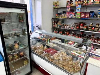 Судно с продовольствием ждет погодного окна для отправки грузов в Никольское на Камчатке 2