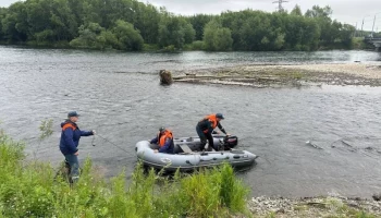 Осталась только удочка: в Камчатском крае пропал рыбак