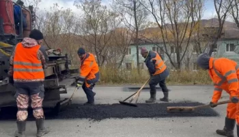 Благоустройство и приведение в порядок городских территорий продолжается в Петропавловске-Камчатском Благоустройство и приведение в порядок городских территорий продолжается в Петропавловске-Камчатском