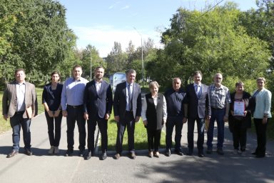 К 60-летию института вулканологии и сейсмологии в Петропавловске открыли сквер вулканологов 8