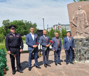 Митинг в честь ветеранов боевых действий посетили жители Петропавловска-Камчатского 2
