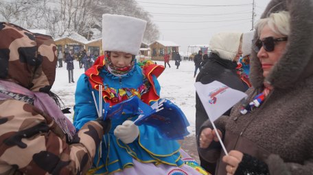 Непогода не помешала провести праздничный митинг в честь 10-летия воссоединения Крыма с Россией 11