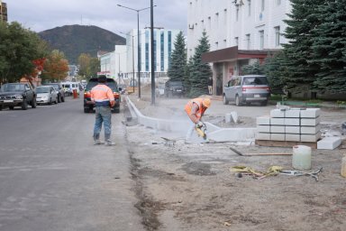 Продолжается ремонт дороги по улице Ленинской в Петропавловске-Камчатском 3