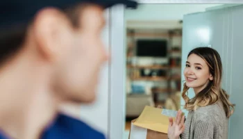 На семь лет закрыли за мошенничество на интернет-площадках молодого жителя Камчатки