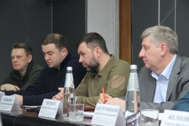Владимир Солодов и Денис Пушилин обсудили планы помощи Камчатки подшефным территориям региона в ДНР 3