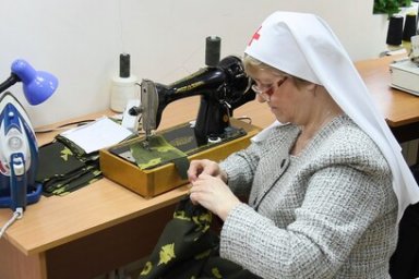 Прихожане камчатской епархии передали летнюю военную форму для бойцов, находящихся в зоне СВО 6