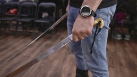 Искусству владения шашкой обучают жителей Камчатки 2