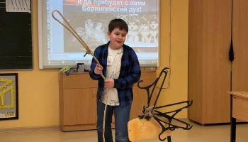 Урок, посвященный камчатской гонке на собачьих упряжках &laquo;Берингия&raquo;, прошел для школьников на Камчатке