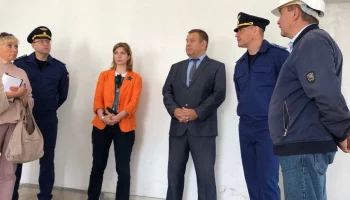 На Камчатке руководство прокуратуры проверило ход строительства детского сада в Вилючинске