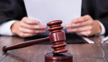8 месяцев проведет за решеткой женщина, которая угрожала подросткам пистолетом