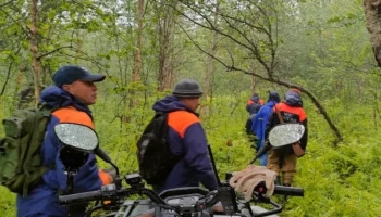 На Камчатке спасатели пришли на помощь пенсионерке, заблудившейся в лесу