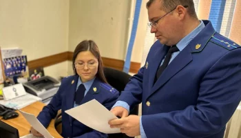 Напился, дебоширил, оскорблял сотрудников полиции и попался на хранении веществ мильковчанин на Камчатке