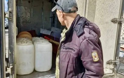 Ликвидация аварии на водопроводе проводится в посёлке Усть-Камчатск на Камчатке. 1