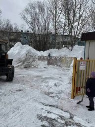 Борьбу с последствиями циклона ведут коммунальщики в Петропавловске-Камчатском 5