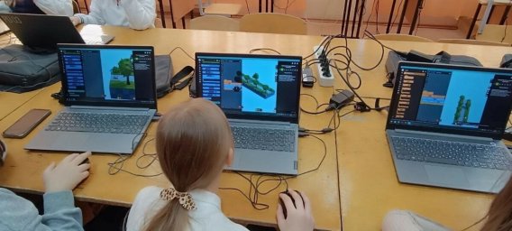 Мастер-классы для школьников проводит мобильный технопарк &laquo;Кванториум&raquo; на Камчатке 0