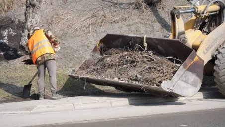 Основной задачей дорожников остаётся уборка песка и мусора в Петропавловске-Камчатском 0