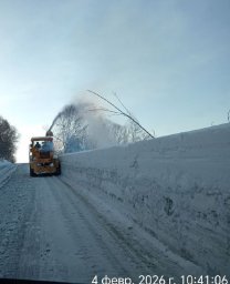 Расчистка и обработка проезжих частей пескосоляной смесью продолжаются в Петропавловске-Камчатском 1