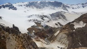 Открывается летний маршрут на Мутновский вулкан на Камчатке