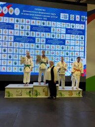 Блеснули в Хабаровске и готовятся принимать гостей дома спортсмены Камчатки 0