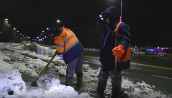 Для ликвидации последствий ливня со снегом было привлечено более 100 специалистов и 80 единиц техники в столице Камчатки Для ликвидации последствий ливня со снегом было привлечено более 100 специалистов и 80 единиц техники в столице Камчатки