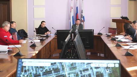 Вопросы безопасности дорожного движения обсудили в администрации столицы Камчатки 0