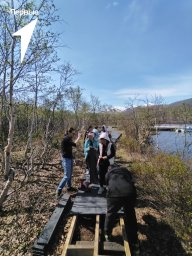 Камчатские школьники приняли участие в строительстве экотропы в парке Ойкумена 10