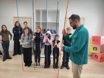 Урок лавинной безопасности прошел для юных туристов на Камчатке 0