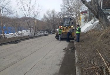 Подрядные организации продолжают уборку городских территорий в Петропавловске-Камчатском 2