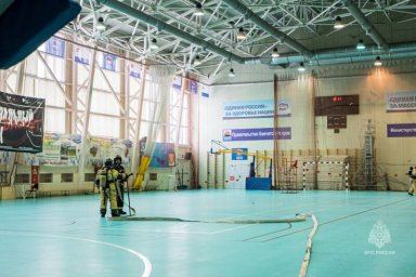 На объекте, общая проходимость которого превышает тысячу человек в сутки, прошла тренировка сил МЧС в Камчатском крае 4